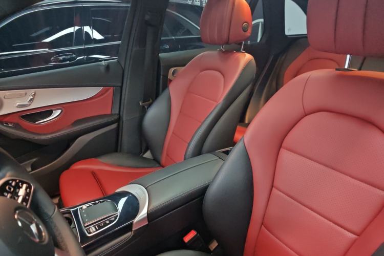 Used Mercedes-Benz GLC 2020 Facelift GLC 300 L 4MATIC Dynamic Edition Interior 3
