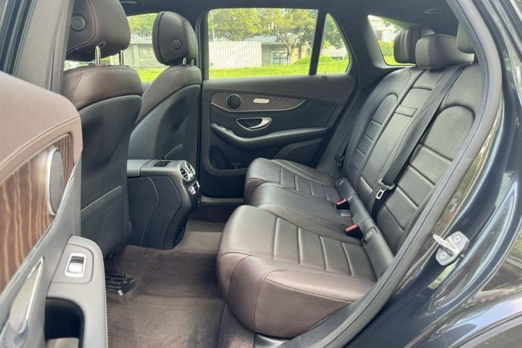 Used Mercedes-Benz GLC 2020 Facelift GLC 300 L 4MATIC Dynamic Edition Interior 4
