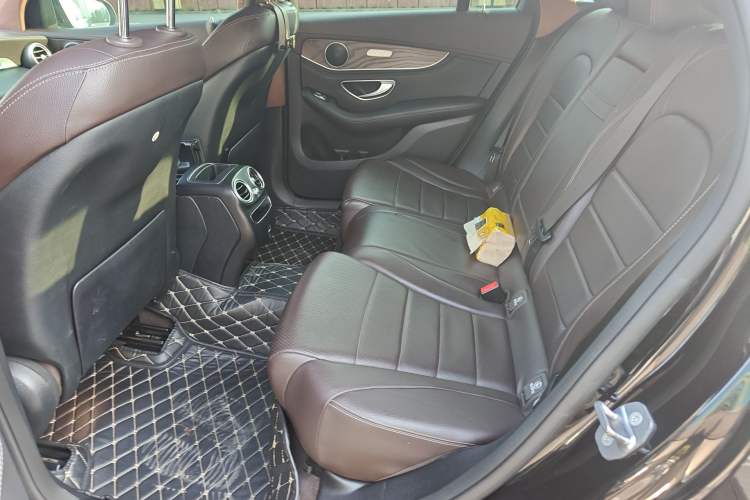 Used Mercedes-Benz GLC 2020 GLC 300 L 4MATIC Dynamic Edition Interior 4