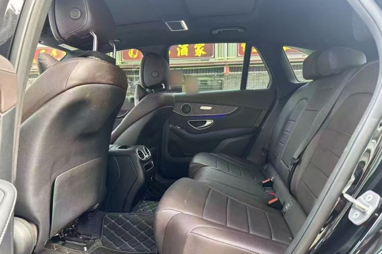 Used Mercedes-Benz GLC 2020 Facelift GLC 260 L 4MATIC Luxury Edition Interior 4