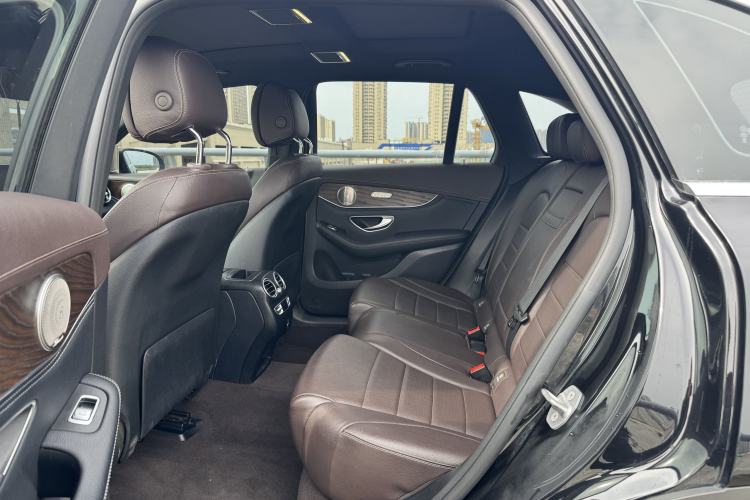 Used Mercedes-Benz GLC 2020 Facelift GLC 300 L 4MATIC Dynamic Edition Interior 4