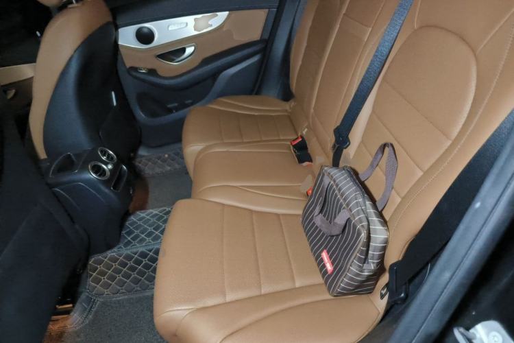 Used Mercedes-Benz GLC 2020 GLC 260 L 4MATIC Dynamic Model Interior 4