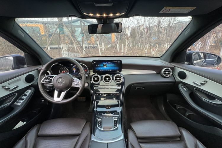 Used Mercedes-Benz GLC 2020 GLC 260 L 4MATIC Dynamic Model Interior 4