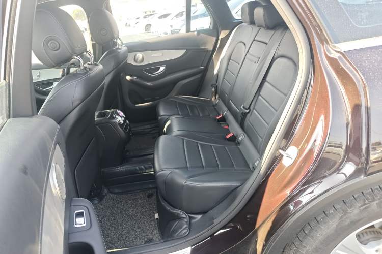 Used Mercedes-Benz GLC 2020 GLC 260 L 4MATIC Dynamic Model Interior 4