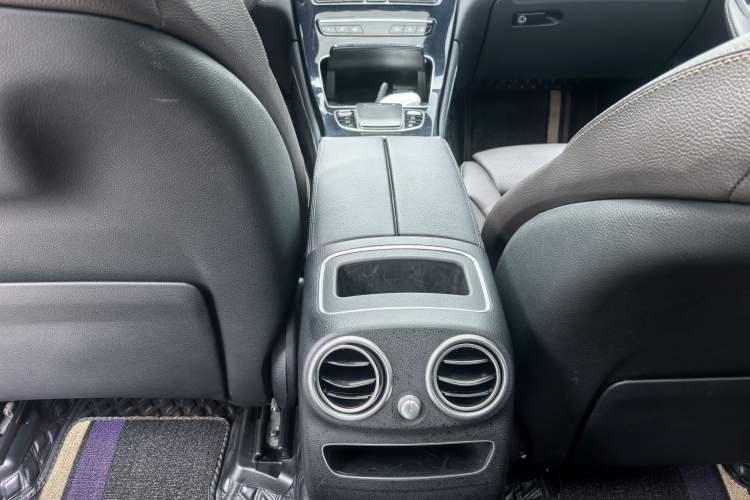 Used Mercedes-Benz GLC 2020 Facelifted GLC 260 L 4MATIC Dynamic Edition Interior 5