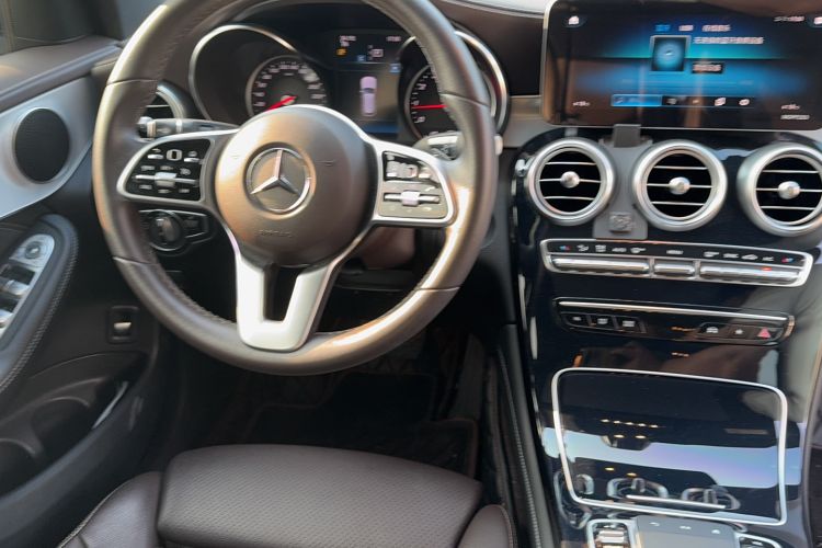 Used Mercedes-Benz GLC 2020 GLC 260 L 4MATIC Dynamic Model Interior 5