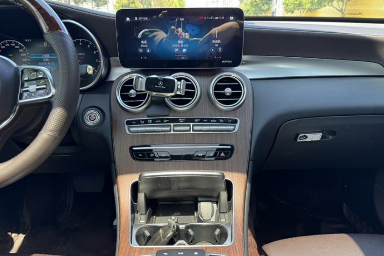 Used Mercedes-Benz GLC 2020 GLC 300 L 4MATIC Luxury Model Interior 5