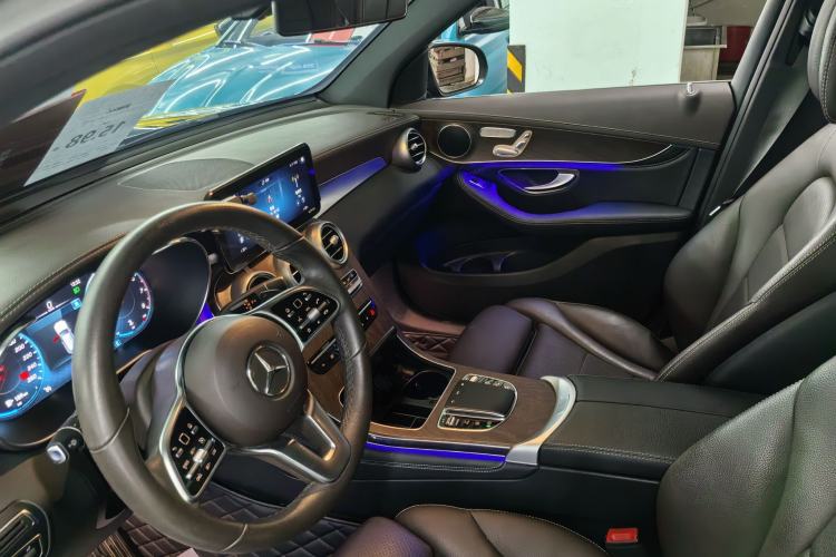 Used Mercedes-Benz GLC 2020 Facelift GLC 260 L 4MATIC Luxury Edition Interior 5