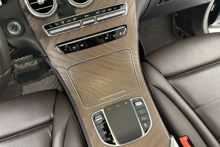 Used Mercedes-Benz GLC 2020 GLC 300 L 4MATIC Dynamic Edition Interior 6