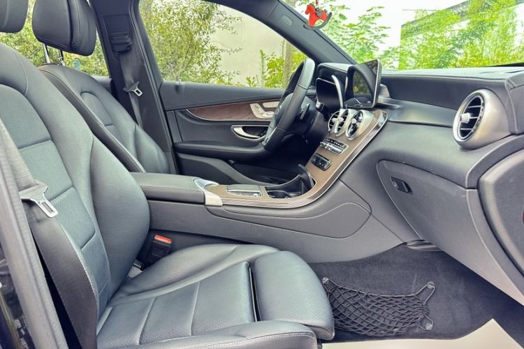 Used Mercedes-Benz GLC 2020 GLC 300 L 4MATIC Dynamic Edition Interior 6