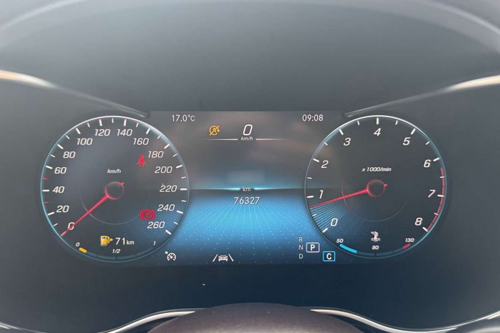 Used Mercedes-Benz GLC 2020 Facelift GLC 300 L 4MATIC Dynamic Edition Interior 6