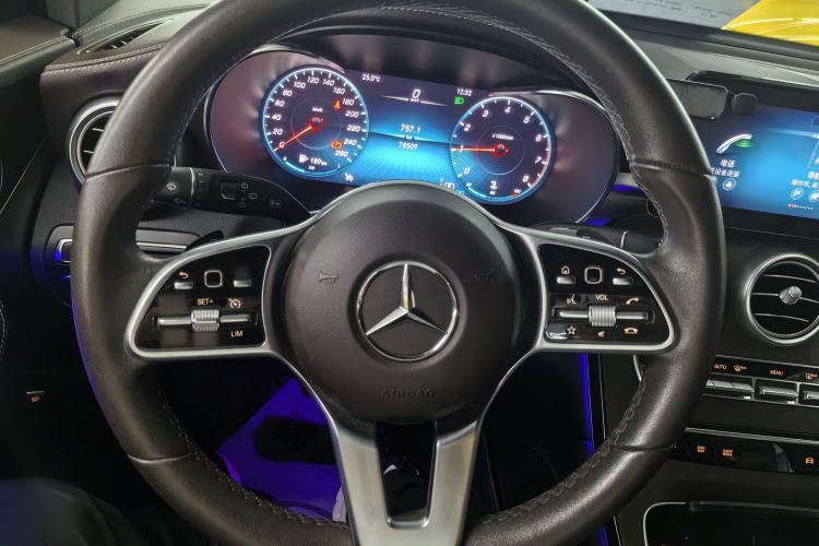 Used Mercedes-Benz GLC 2020 Facelift GLC 260 L 4MATIC Luxury Edition Interior 6