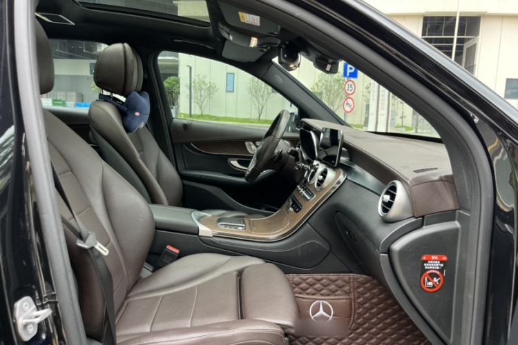 Used Mercedes-Benz GLC 2020 Facelift GLC 300 L 4MATIC Dynamic Edition Interior 7