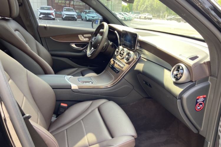 Used Mercedes-Benz GLC 2020 Facelift GLC 300 L 4MATIC Dynamic Edition Interior 7