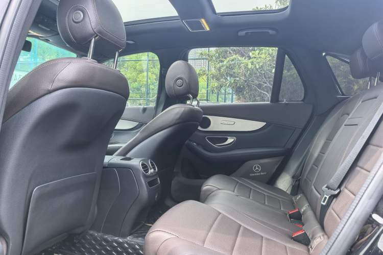 Used Mercedes-Benz GLC 2020 Facelifted GLC 260 L 4MATIC Dynamic Edition Interior 7