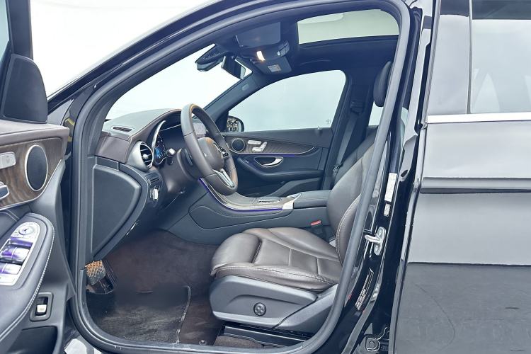 Used Mercedes-Benz GLC 2020 GLC 260 L 4MATIC Luxury Model Interior 7