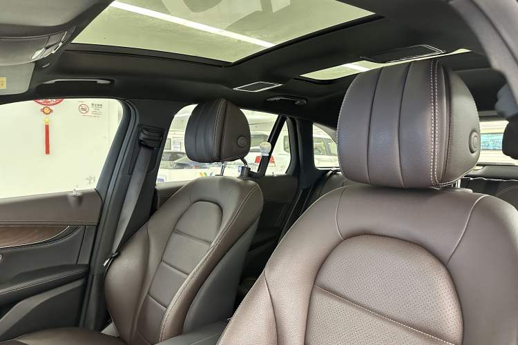 Used Mercedes-Benz GLC 2020 GLC 300 L 4MATIC Dynamic Edition Interior 8