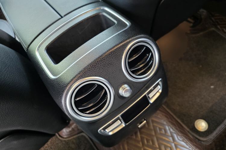 Used Mercedes-Benz GLC 2020 GLC 300 L 4MATIC Luxury Model Interior 8