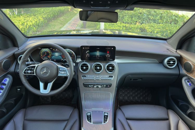 Used Mercedes-Benz GLC 2020 Facelift GLC 300 L 4MATIC Dynamic Edition Interior 8