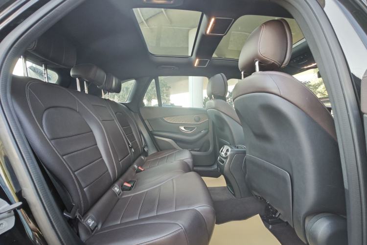 Used Mercedes-Benz GLC 2020 GLC 260 L 4MATIC Luxury Model Interior 8