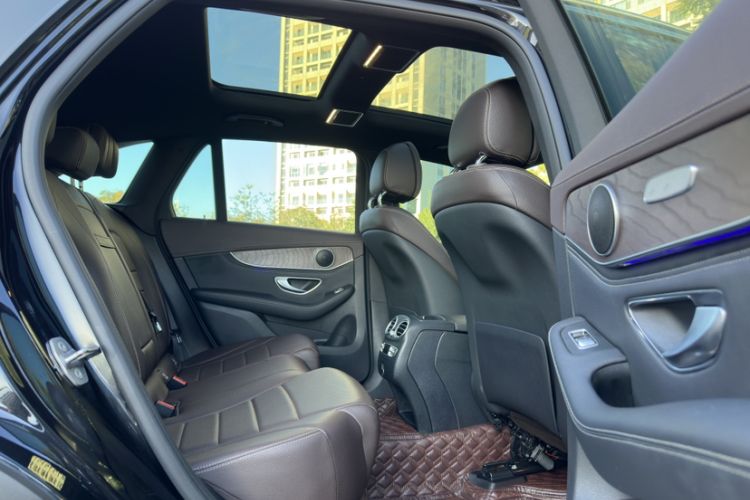 Used Mercedes-Benz GLC 2020 Facelift GLC 300 L 4MATIC Dynamic Edition Interior 9