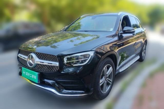 Ojetý Mercedes-Benz GLC 2020 GLC 260 L 4MATIC Luxury Model