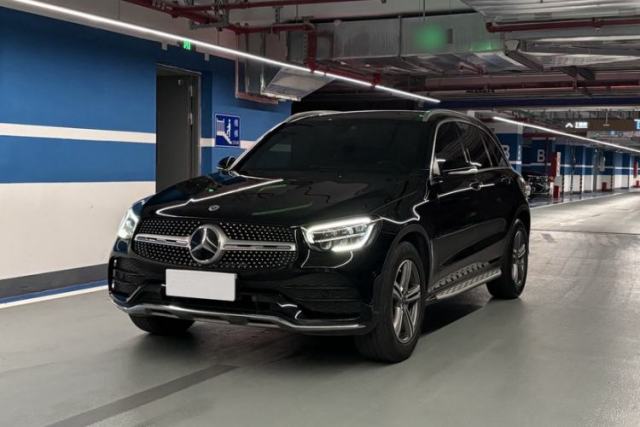 Ojetý Mercedes-Benz GLC 2020 GLC 260 L 4MATIC Luxury Model