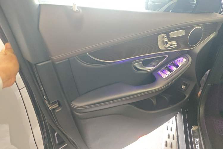 Used Mercedes-Benz GLC 2020 Facelift GLC 300 L 4MATIC Dynamic Edition Left Front Door Interior