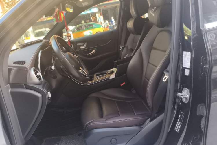 Used Mercedes-Benz GLC 2020 GLC 300 L 4MATIC Luxury Model Left Front Seat