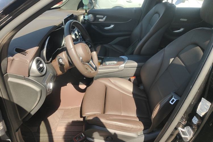 Used Mercedes-Benz GLC 2020 Facelift GLC 260 L 4MATIC Luxury Edition Left Front Seat