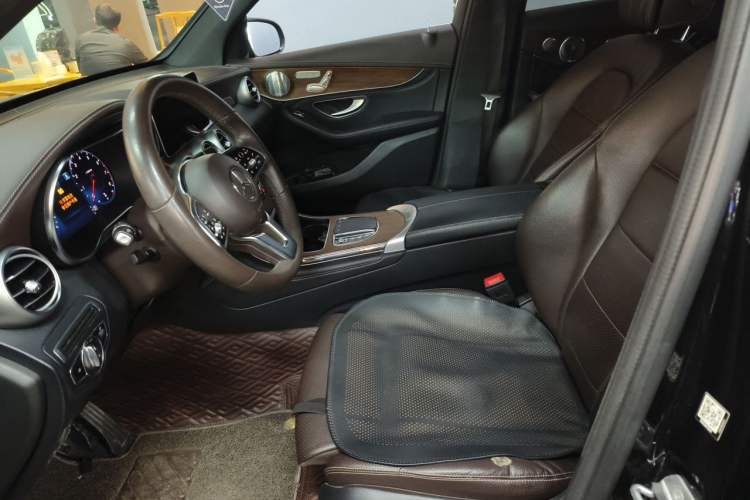 Used Mercedes-Benz GLC 2020 GLC 300 L 4MATIC Luxury Model Left Front Seat