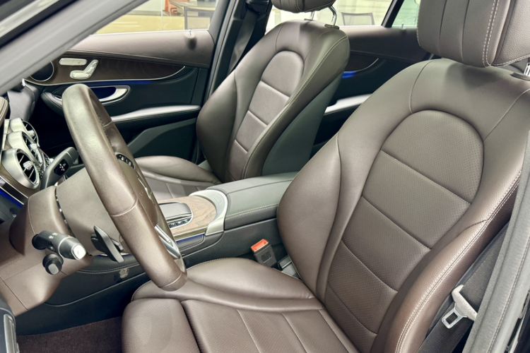Used Mercedes-Benz GLC 2020 Facelift GLC 300 L 4MATIC Dynamic Edition Left Front Seat