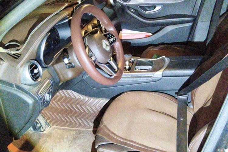 Used Mercedes-Benz GLC 2020 Facelift GLC 260 L 4MATIC Luxury Edition Left Front Seat