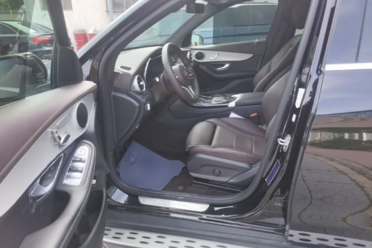 Used Mercedes-Benz GLC 2020 Facelifted GLC 260 L 4MATIC Dynamic Edition Left Front Seat