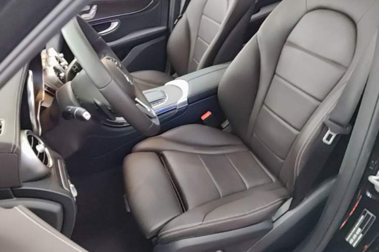 Used Mercedes-Benz GLC 2020 Facelift GLC 260 L 4MATIC Luxury Edition Left Front Seat