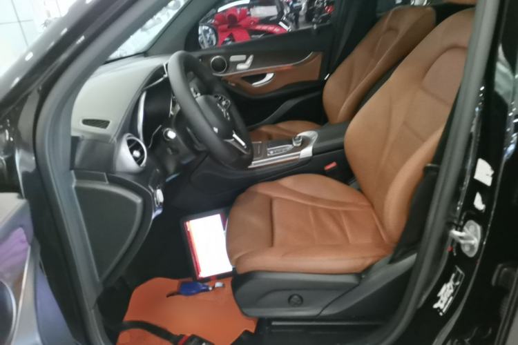 Used Mercedes-Benz GLC 2020 GLC 300 L 4MATIC Dynamic Edition Left Front Seat