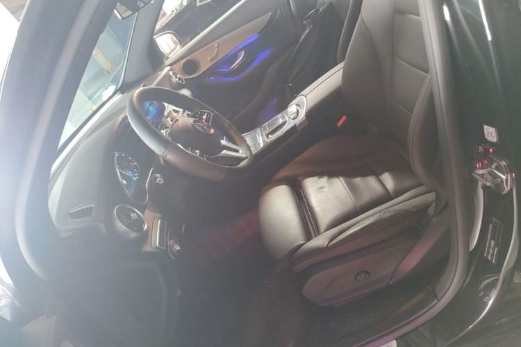 Used Mercedes-Benz GLC 2020 GLC 260 L 4MATIC Dynamic Model Left Front Seat