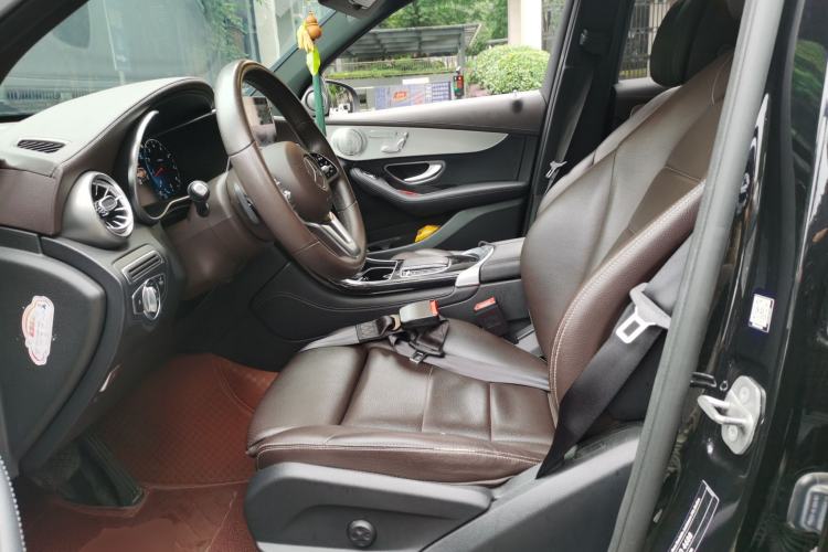 Used Mercedes-Benz GLC 2020 Facelift GLC 260 L 4MATIC Luxury Edition Left Front Seat