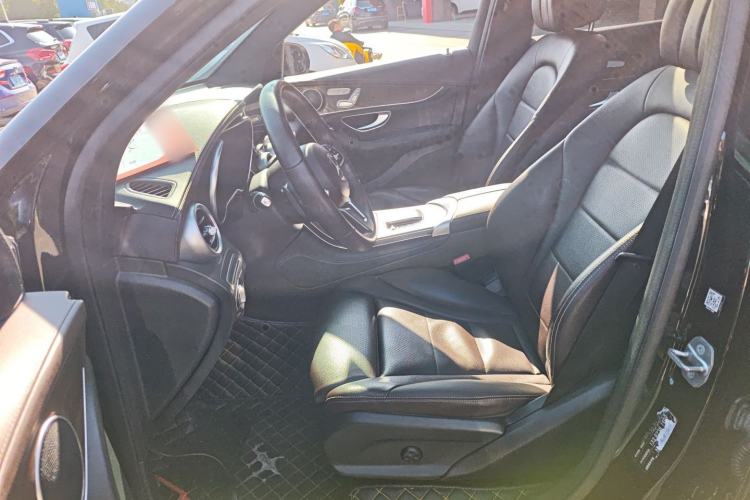 Used Mercedes-Benz GLC 2020 Facelift GLC 260 L 4MATIC Luxury Edition Left Front Seat