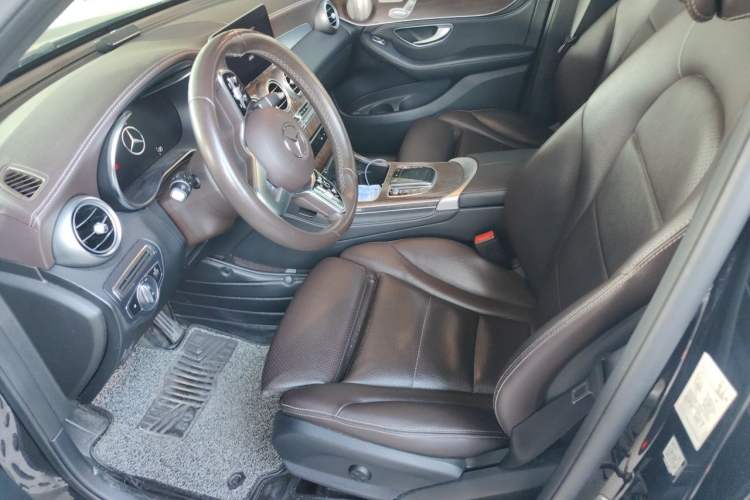 Used Mercedes-Benz GLC 2020 Facelift GLC 260 L 4MATIC Luxury Edition Left Front Seat