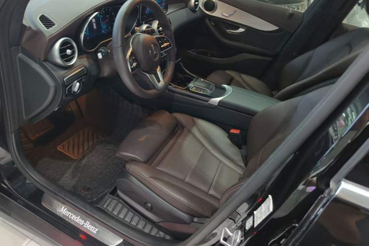 Used Mercedes-Benz GLC 2020 Facelifted GLC 260 L 4MATIC Dynamic Edition Left Front Seat