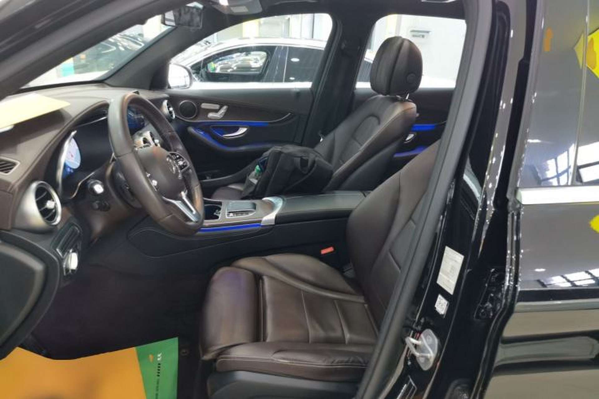 Used Mercedes-Benz GLC 2020 GLC 300 L 4MATIC Dynamic Edition Left Front Seat