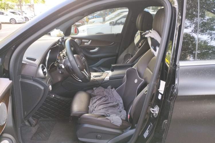 Used Mercedes-Benz GLC 2020 GLC 300 L 4MATIC Luxury Model Left Front Seat