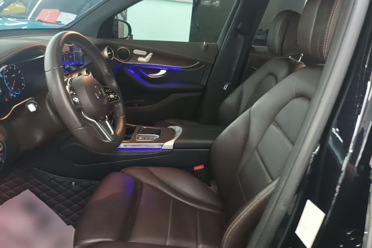 Used Mercedes-Benz GLC 2020 Facelift GLC 260 L 4MATIC Luxury Edition Left Front Seat