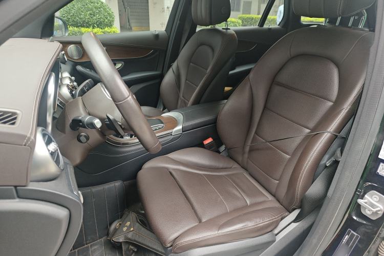Used Mercedes-Benz GLC 2020 GLC 300 L 4MATIC Luxury Model Left Front Seat