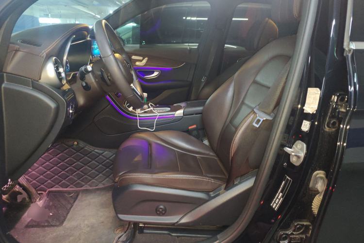 Used Mercedes-Benz GLC 2020 Facelift GLC 260 L 4MATIC Luxury Edition Left Front Seat
