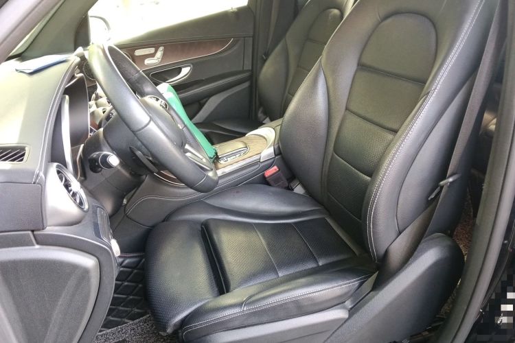 Used Mercedes-Benz GLC 2020 Facelift GLC 260 L 4MATIC Luxury Edition Left Front Seat
