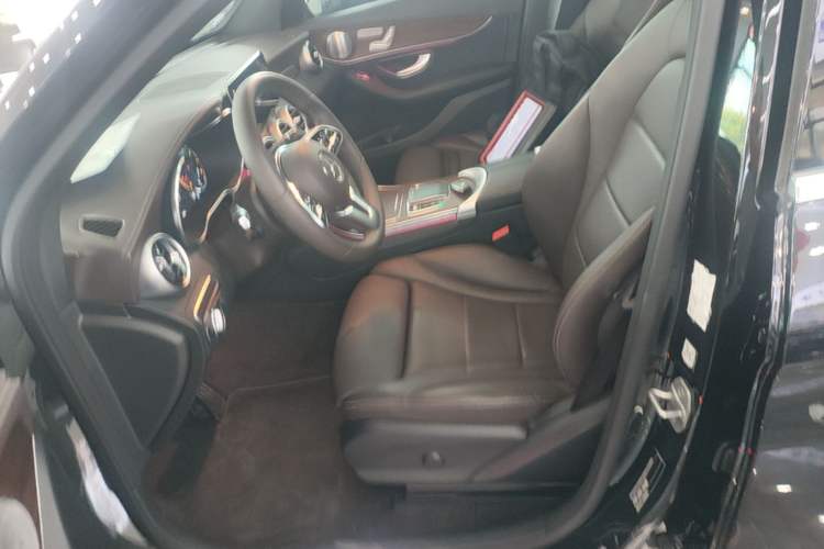 Used Mercedes-Benz GLC 2020 GLC 300 L 4MATIC Luxury Model Left Front Seat