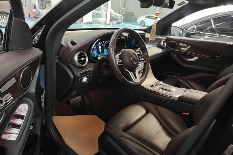 Used Mercedes-Benz GLC 2020 Facelift GLC 300 L 4MATIC Dynamic Edition Left Front Seat