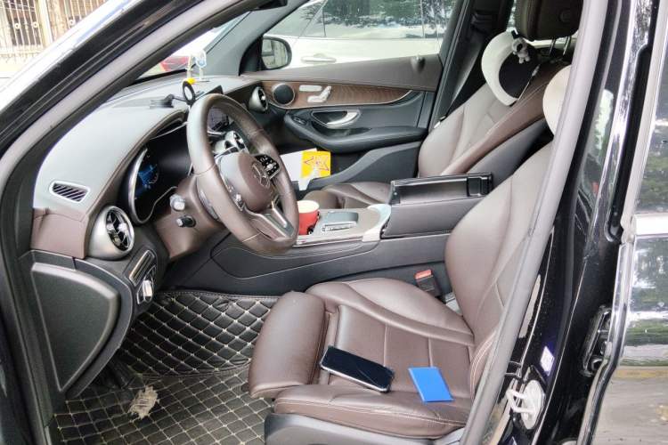 Used Mercedes-Benz GLC 2020 Facelift GLC 300 L 4MATIC Dynamic Edition Left Front Seat